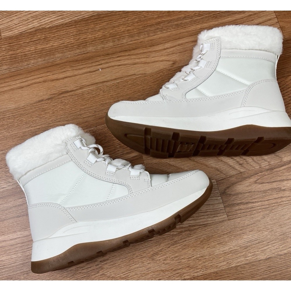 Dream Pairs Snow Winter Boots, Off-White, Women's Size 7 NEW